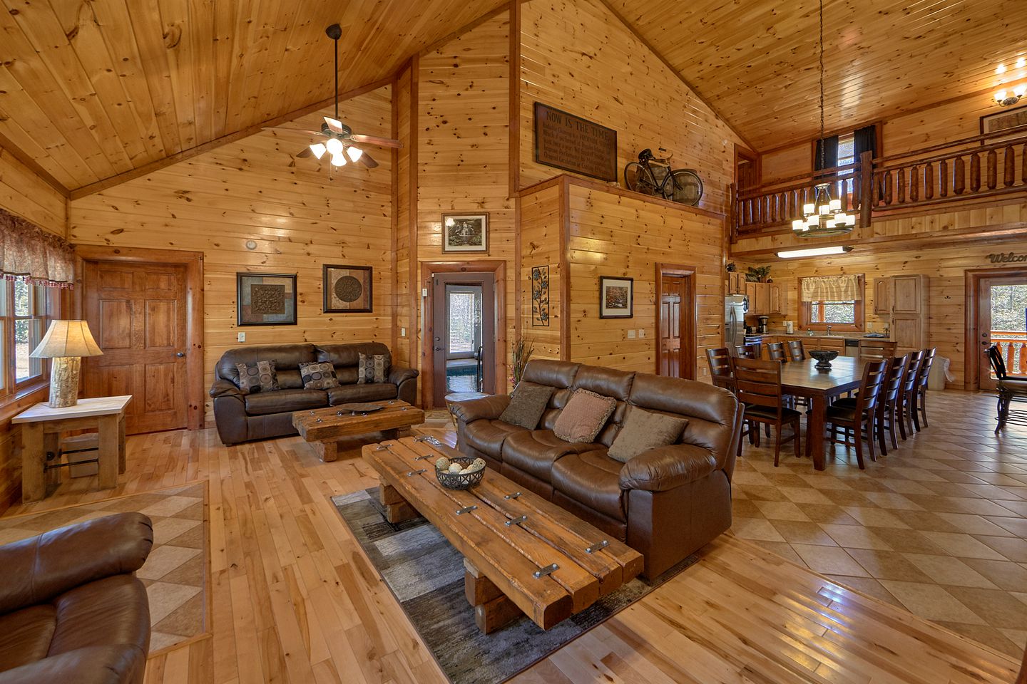 Gorgeous Cosby Cabin with a Pool and Hot Tub