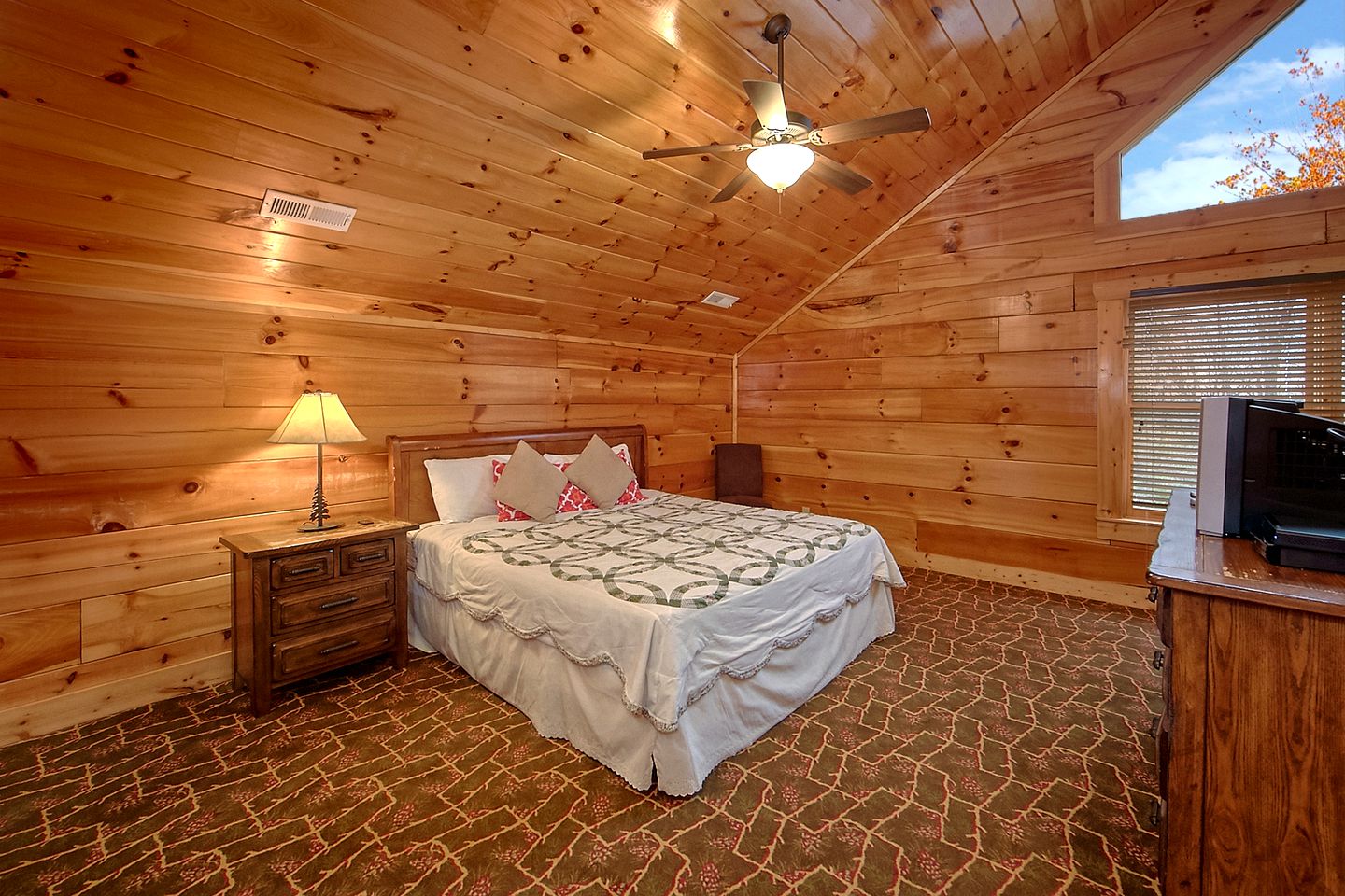 Deluxe Sevierville Cabin Rental for Family Getaways in Tennessee