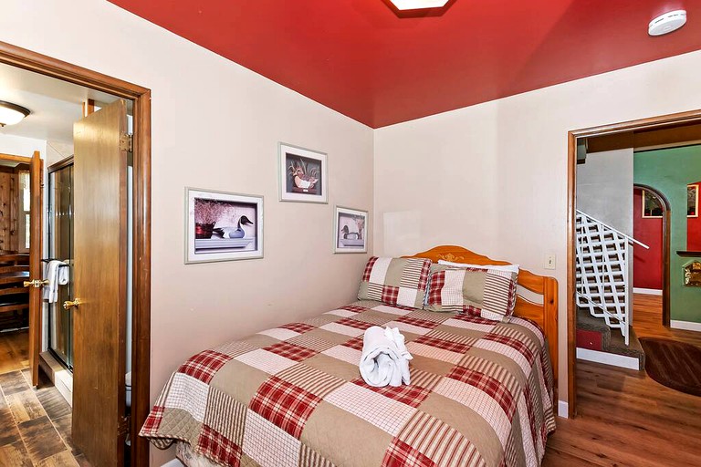 Cabins (United States of America, Big Bear Lake, California)