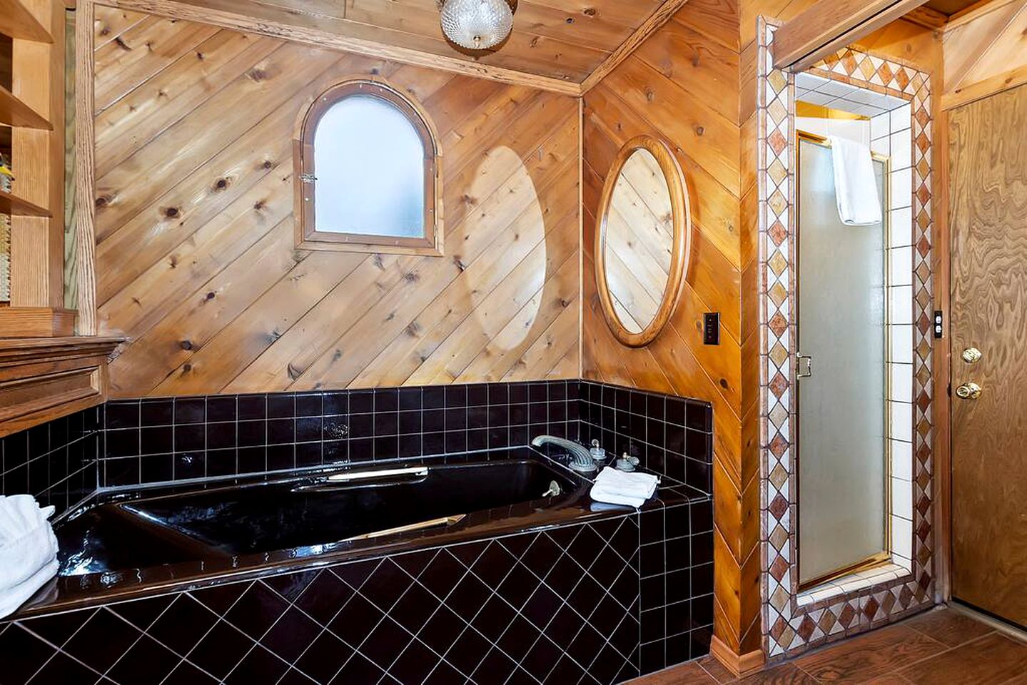 Cozy Cabin with Sauna, Barbecue and Fireplace in Big Bear Lake, California
