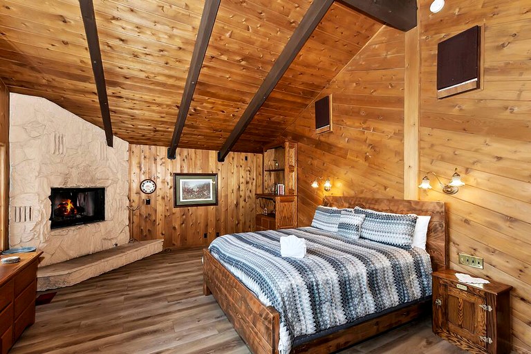 Cabins (United States of America, Big Bear Lake, California)