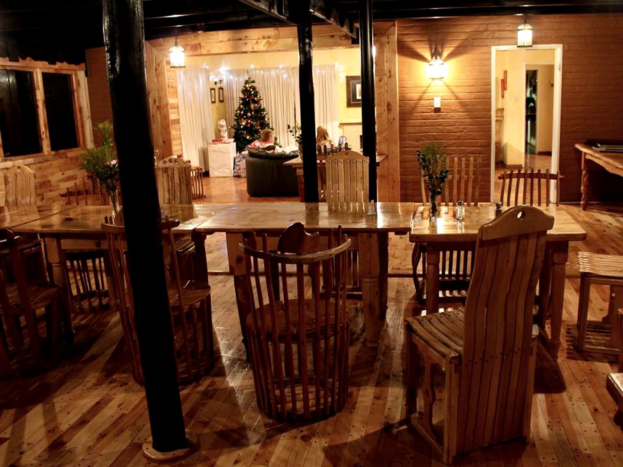 Breathtaking Tree House Rental with Private Jacuzzi Tub in Mooi River, South Africa