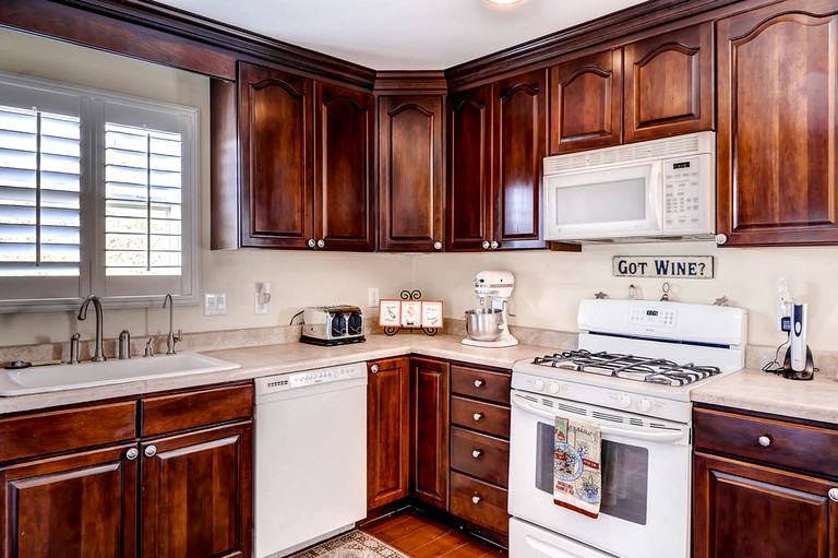 Vacation Rentals (Helotes, Texas, United States)