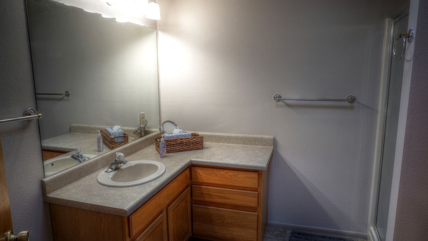 Cozy Vacation Rental for Seven with Shared Swimming Pool near San Antonio