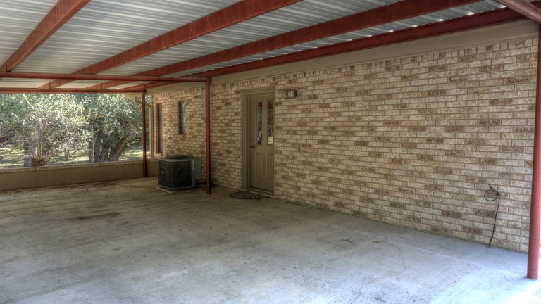 Cabins (Bandera, Texas, United States)