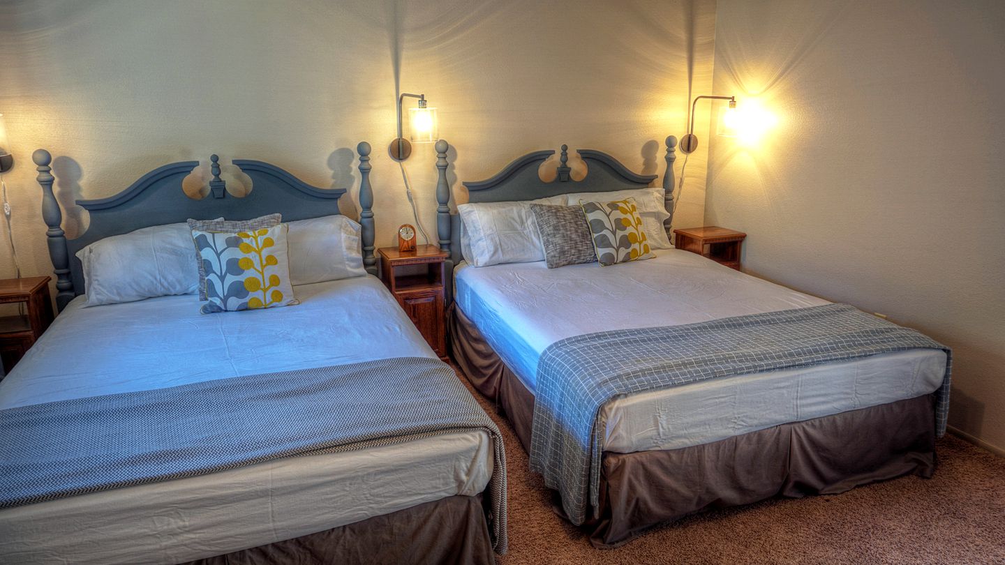 Cozy Vacation Rental for Seven with Shared Swimming Pool near San Antonio