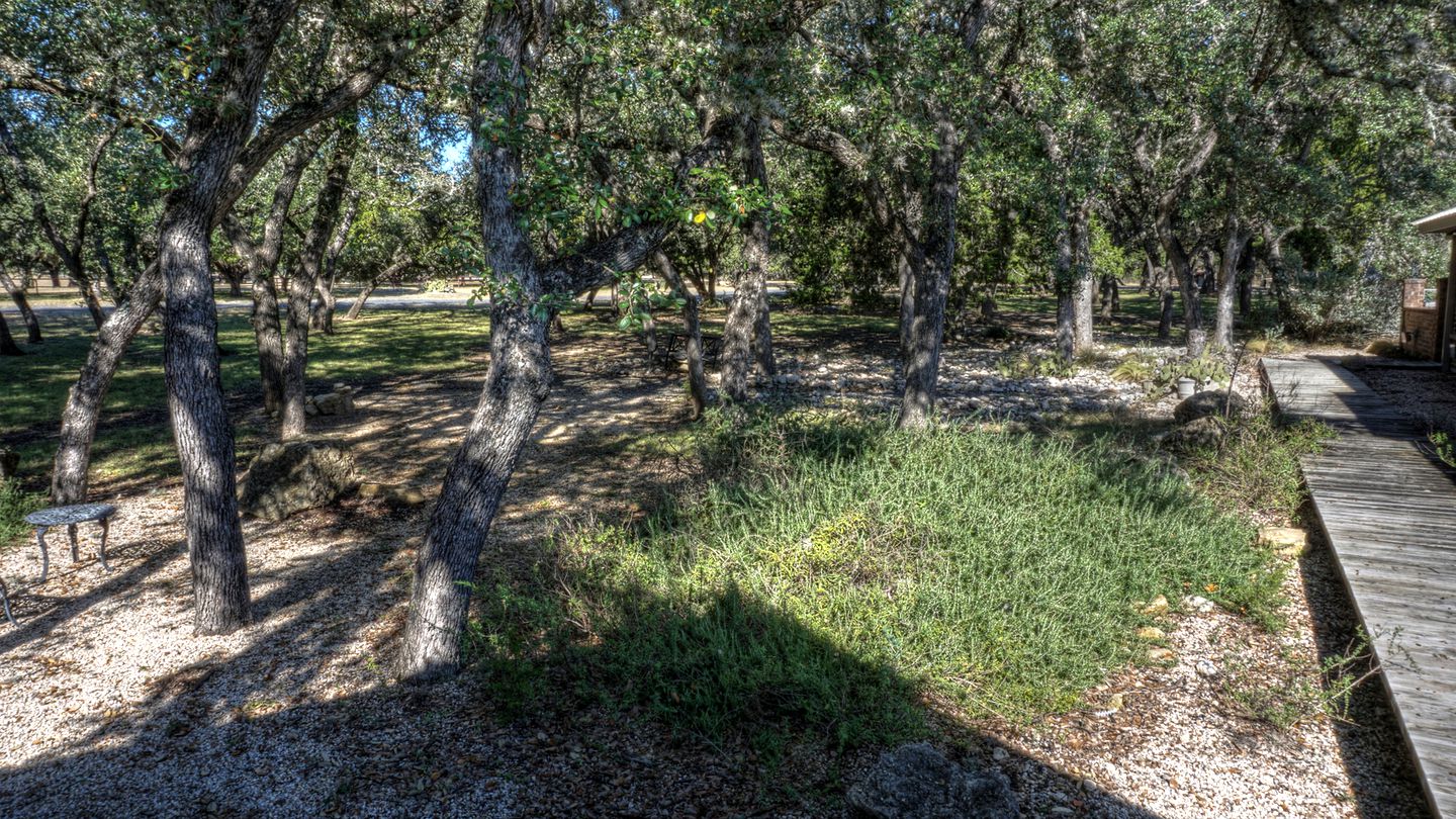 Cozy Vacation Rental for Seven with Shared Swimming Pool near San Antonio