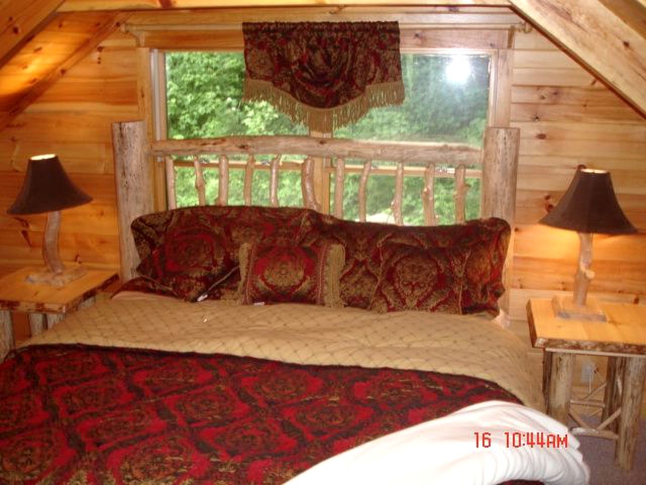 Rustic Cabin on a Woodland Farm in Tellico Plains, Tennessee