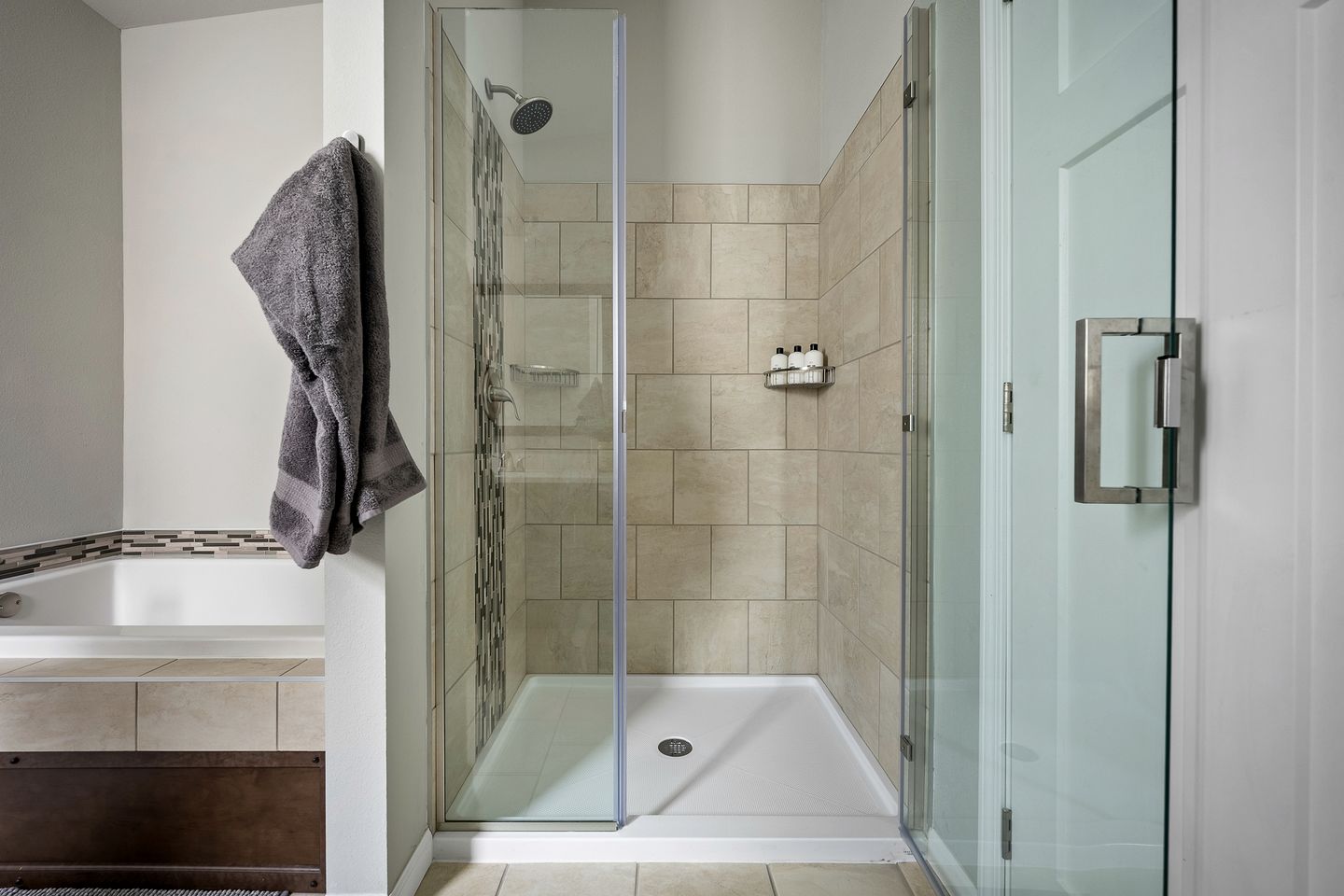 Brand New Cozy Mountain Retreat Cabin with Panoramic Views Near Winter Park, Tabernash Colorado