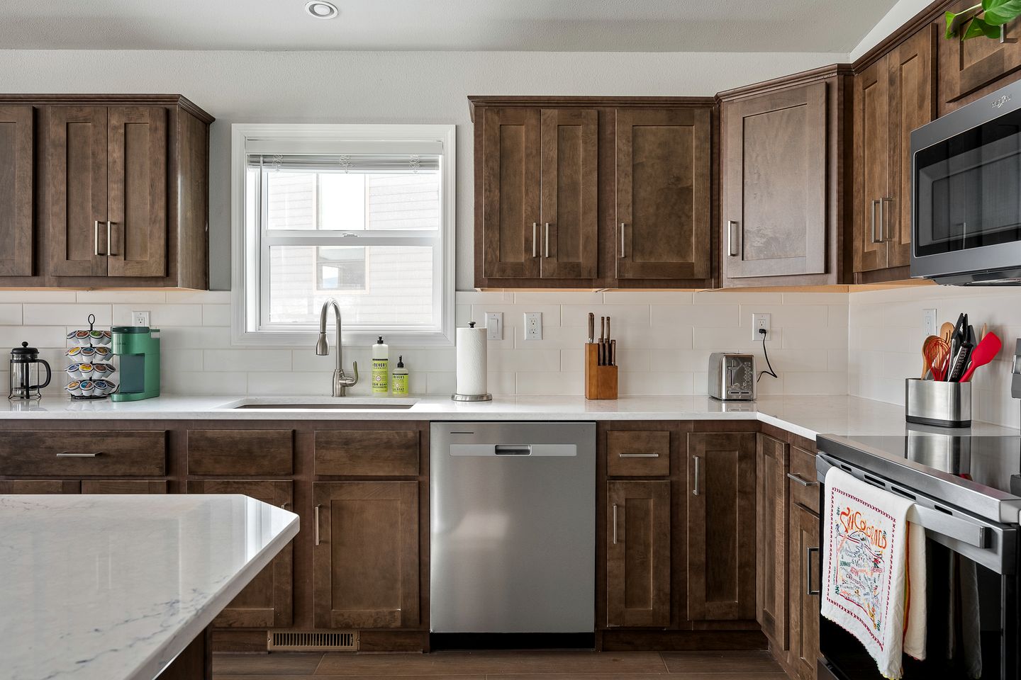 Brand New Cozy Mountain Retreat Cabin with Panoramic Views Near Winter Park, Tabernash Colorado