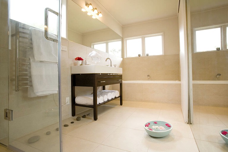 Cabins (Whangarei, North Island, New Zealand)