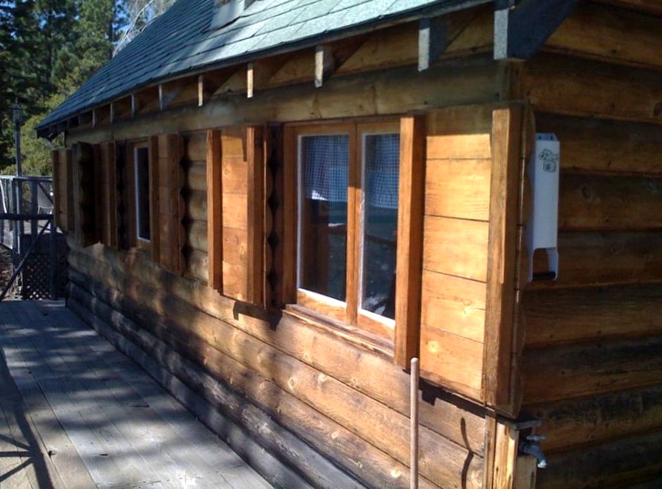 Lake Tahoe Log Cabin for a Scenic Getaway near Tahoma, California