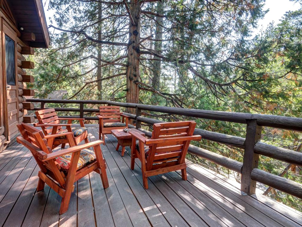 PetFriendly Cabin Rental in San Jacinto