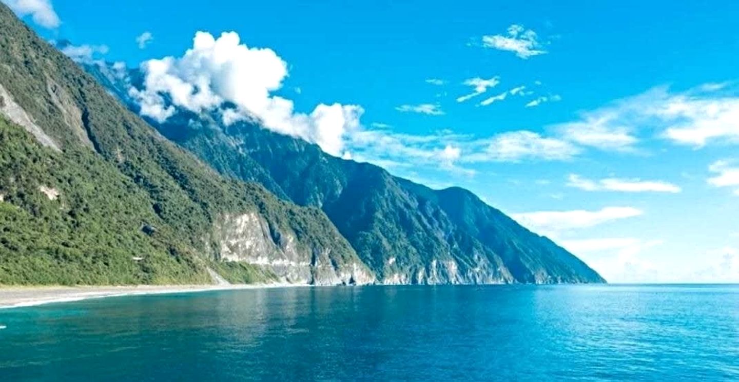 Taiwan Tiny House for Seaside, Mountain Glamping