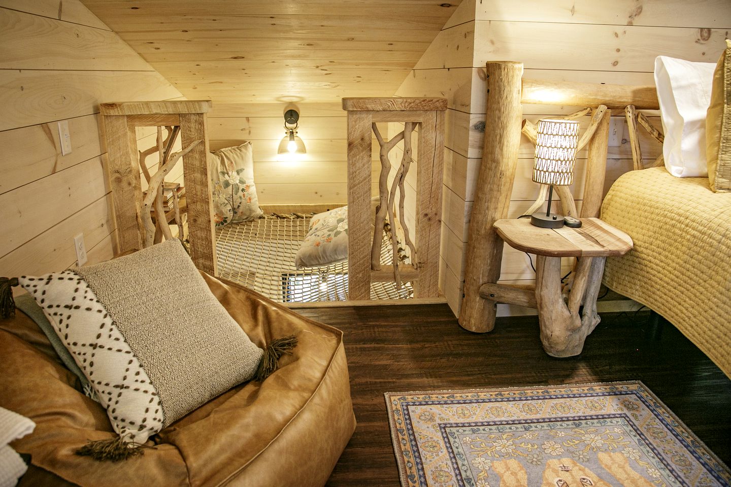 Luxury Treehouse Glamping with Soaking Tub & Pizza Oven Near Waterfalls, Zirconia, NC