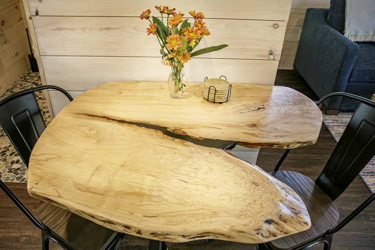 Vacation Rentals (United States of America, Zirconia, North Carolina)