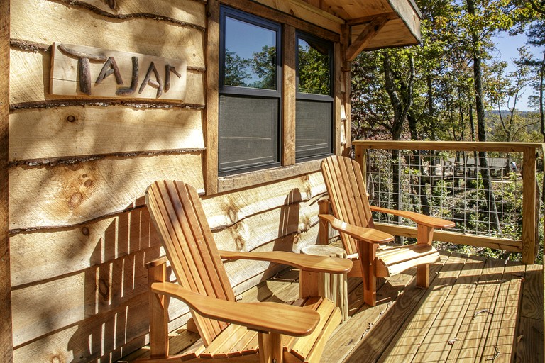 Vacation Rentals (United States of America, Zirconia, North Carolina)