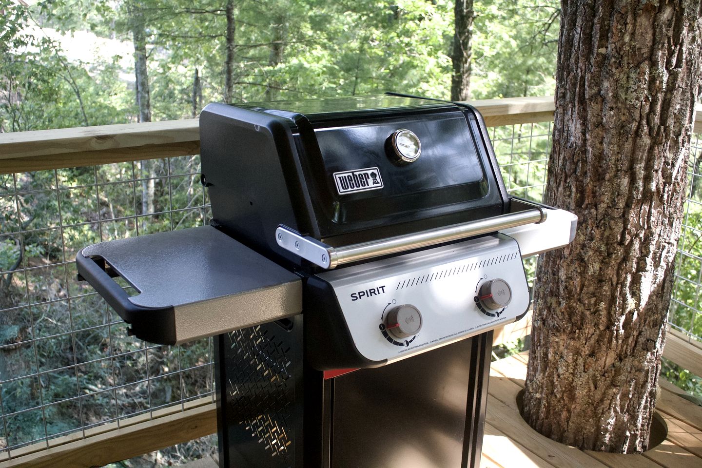 Luxury Treehouse Glamping with Soaking Tub & Pizza Oven Near Waterfalls, Zirconia, NC