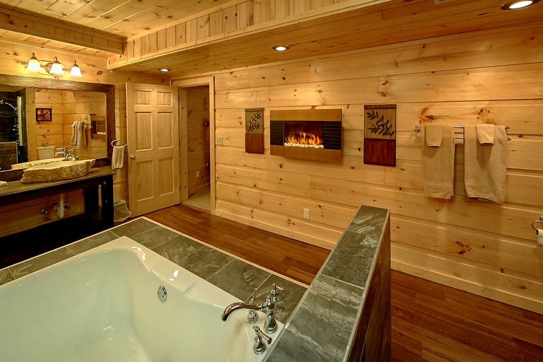 -- (United States, Gatlinburg, Tennessee)