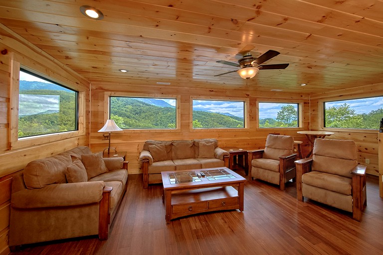 -- (United States, Gatlinburg, Tennessee)