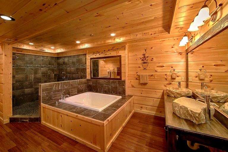 -- (United States, Gatlinburg, Tennessee)