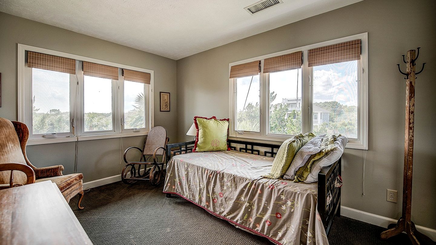 Exclusive Beach House Retreat in Oceanfront Gated Community of DeBordieu Colony, South Carolina