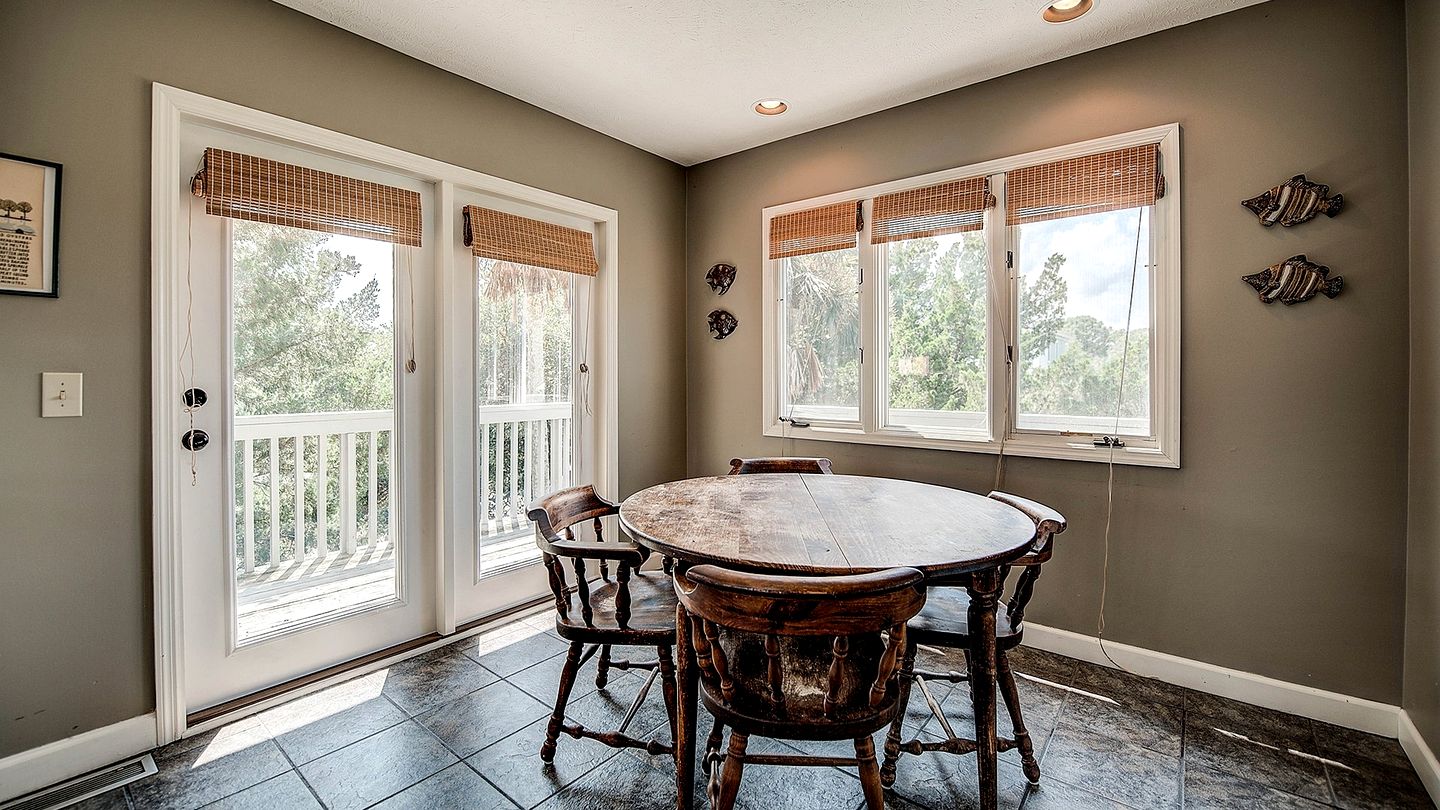 Exclusive Beach House Retreat in Oceanfront Gated Community of DeBordieu Colony, South Carolina