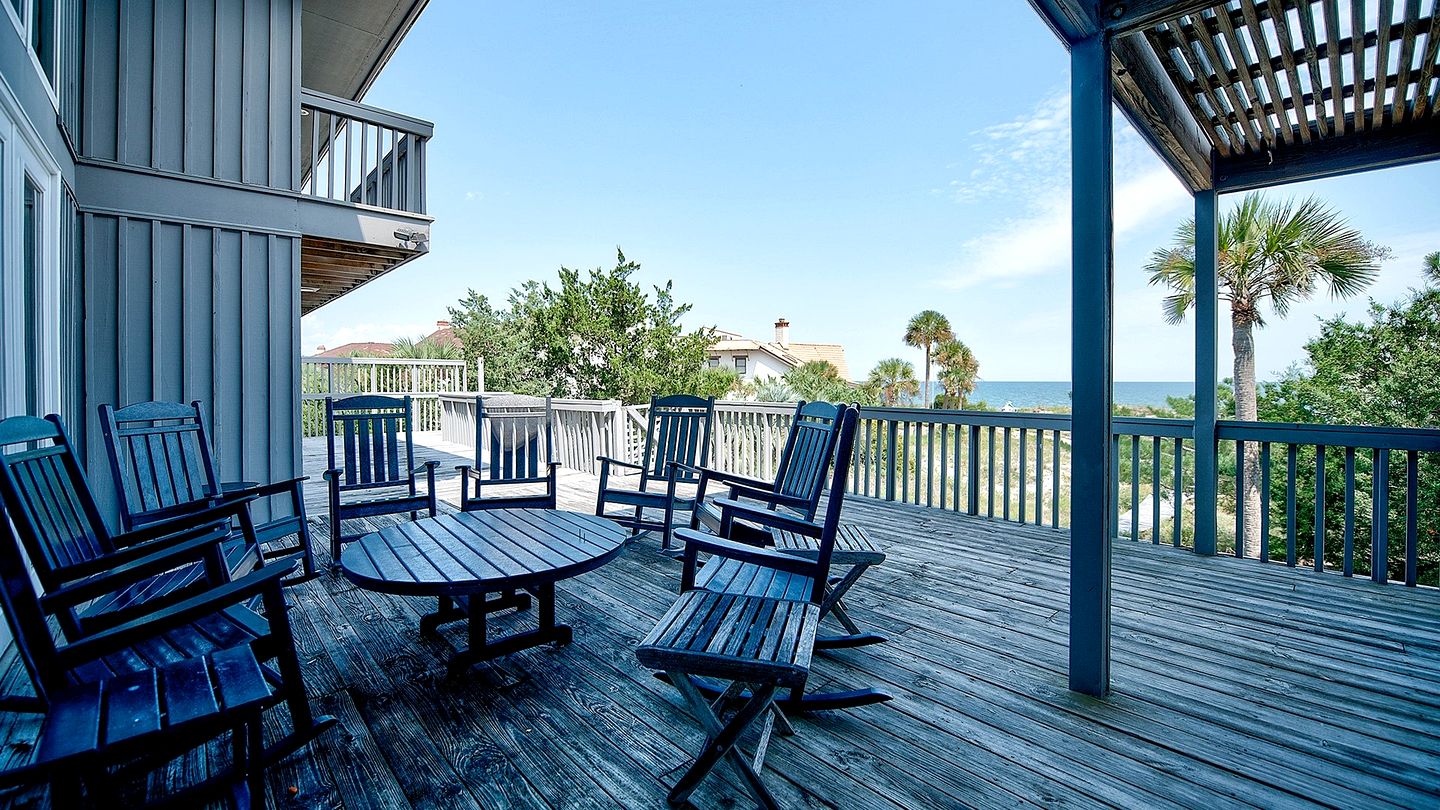 Exclusive Beach House Retreat in Oceanfront Gated Community of DeBordieu Colony, South Carolina