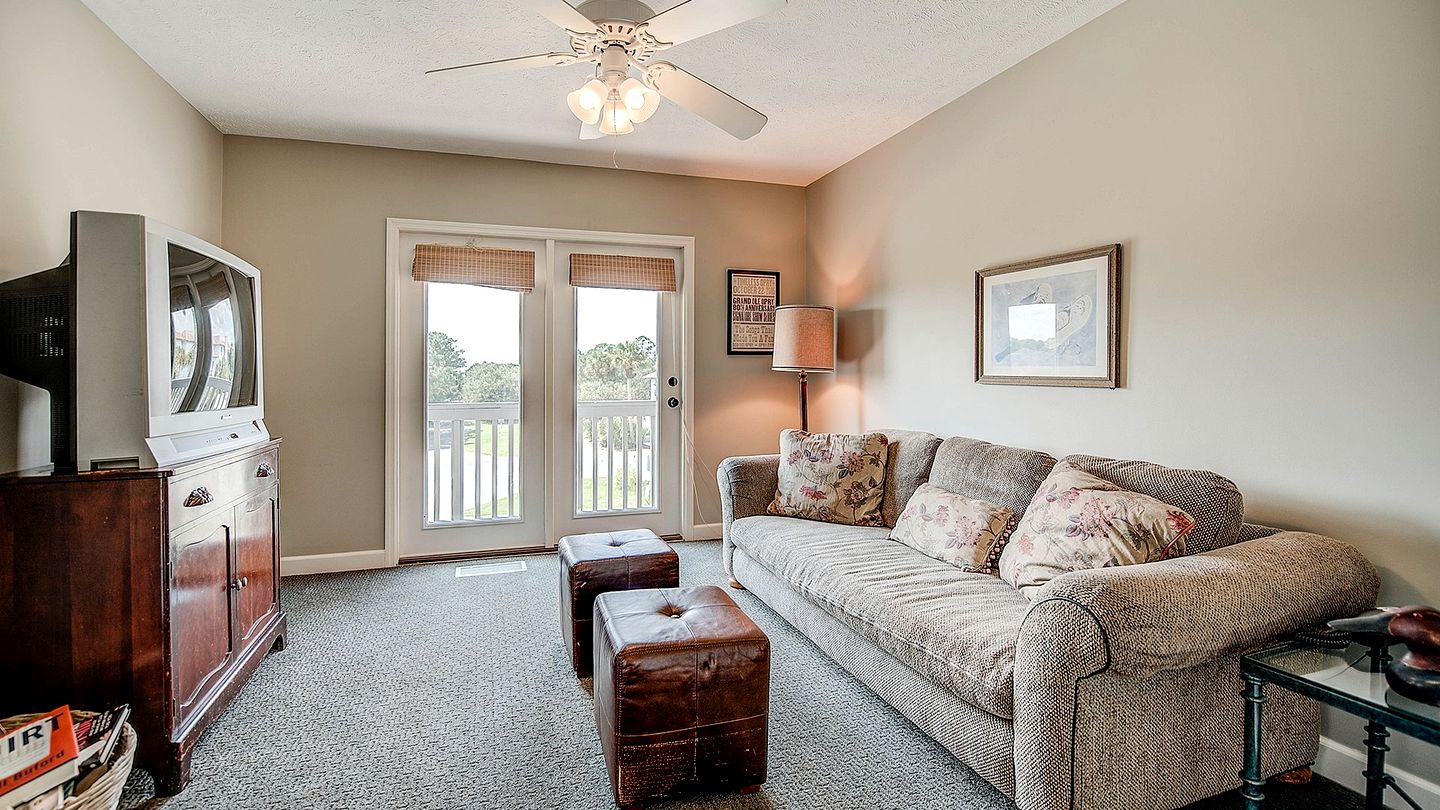 Exclusive Beach House Retreat in Oceanfront Gated Community of DeBordieu Colony, South Carolina