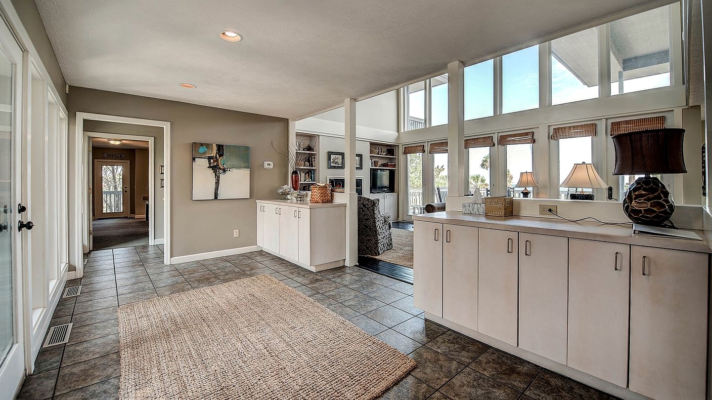 Exclusive Beach House Retreat in Oceanfront Gated Community of DeBordieu Colony, South Carolina