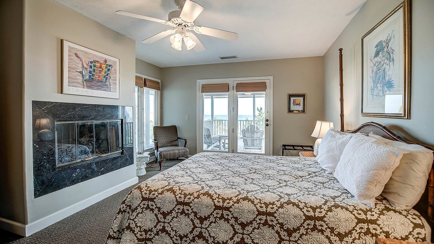 Exclusive Beach House Retreat in Oceanfront Gated Community of DeBordieu Colony, South Carolina