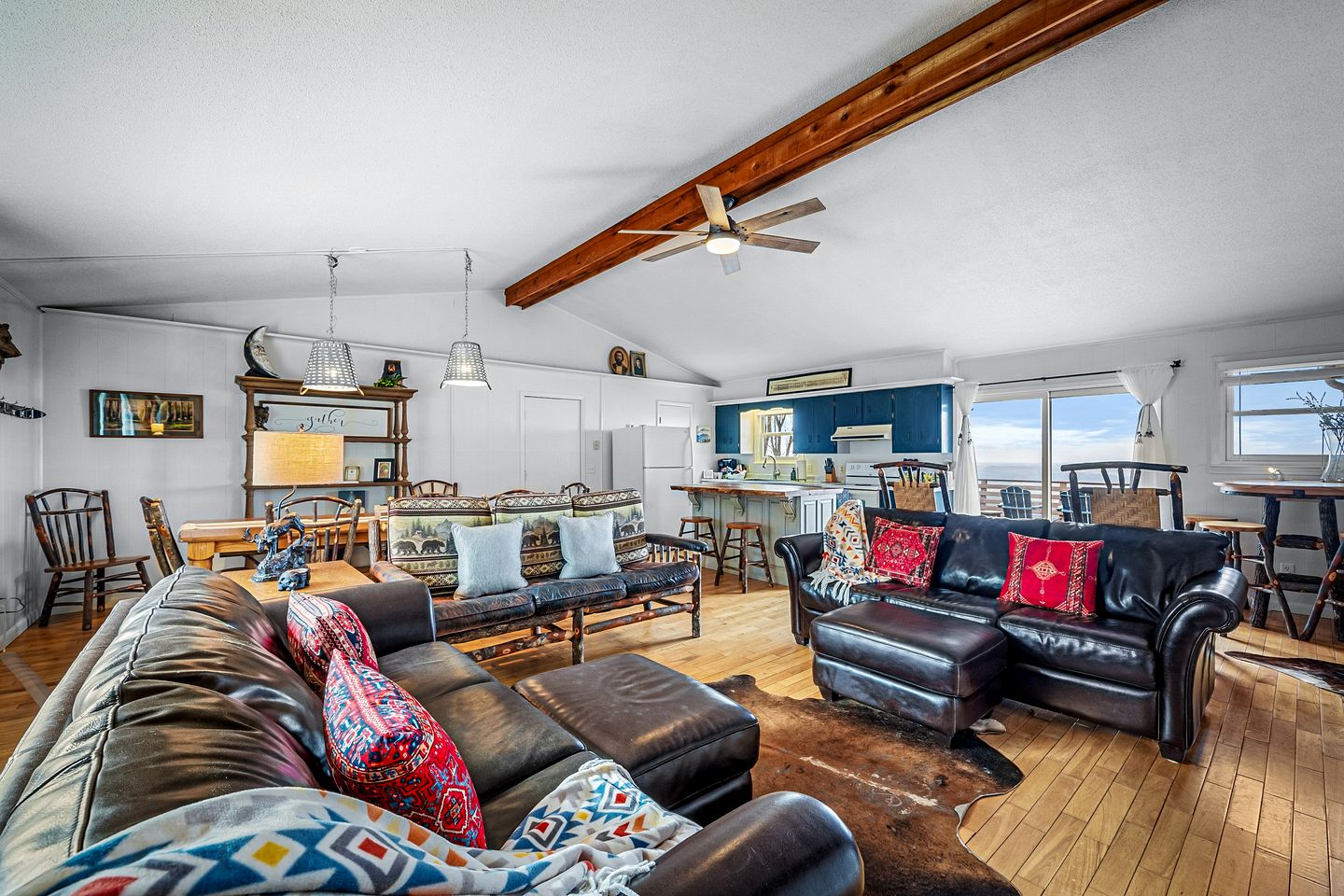 Incredible Cottage with Breathtaking Views from the Amazing Deck, the Perfect Base for Exploring the Area Around Mentone, Alabama