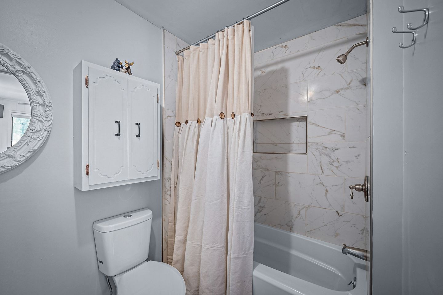 Incredible Cottage with Breathtaking Views from the Amazing Deck, the Perfect Base for Exploring the Area Around Mentone, Alabama