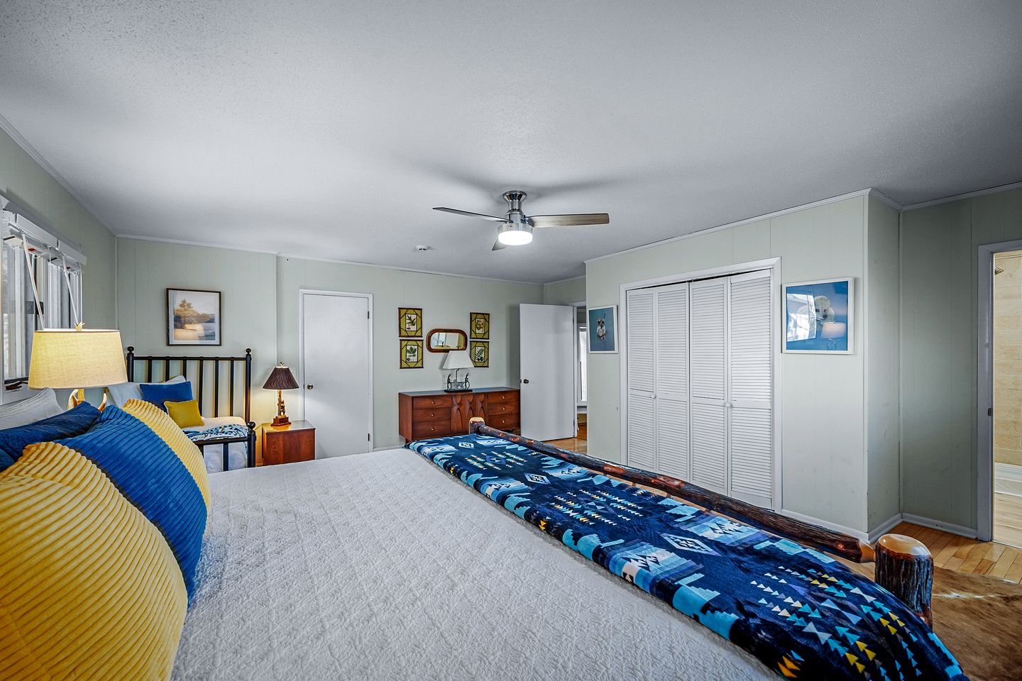 Incredible Cottage with Breathtaking Views from the Amazing Deck, the Perfect Base for Exploring the Area Around Mentone, Alabama