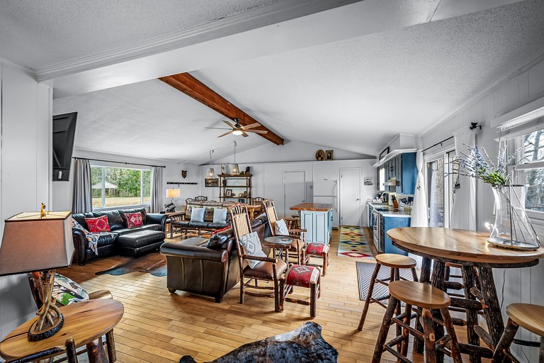 Cottages (United States of America, Mentone, Alabama)