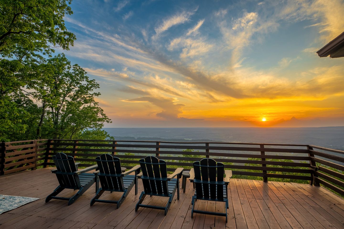 Incredible Cottage with Breathtaking Views from the Amazing Deck, the Perfect Base for Exploring the Area Around Mentone, Alabama