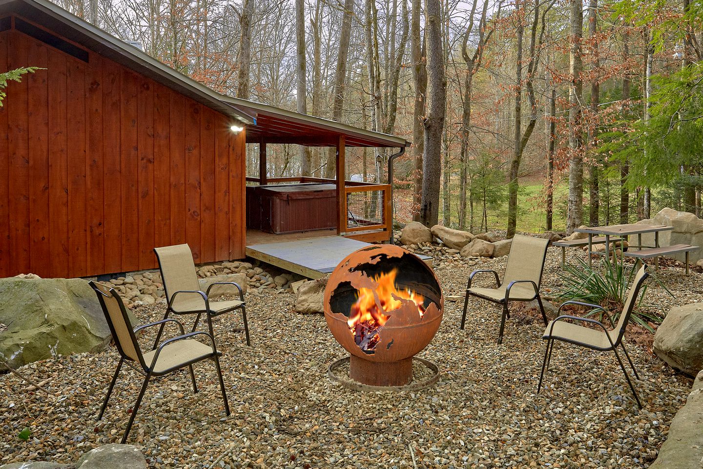 Creekside Cabin Rental near the Great Smoky Mountains for a Tennessee Vacation