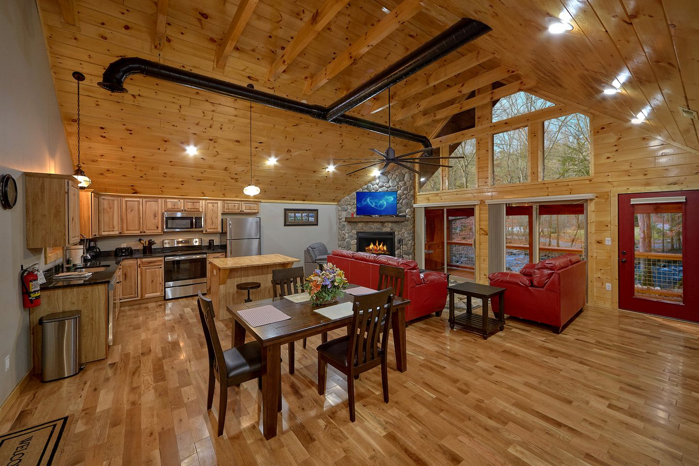 Creekside Cabin Rental near the Great Smoky Mountains for a Tennessee Vacation