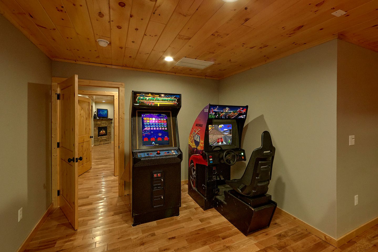 Creekside Cabin Rental near the Great Smoky Mountains for a Tennessee Vacation