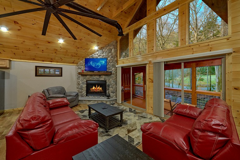 -- (United States, Gatlinburg, Tennessee)