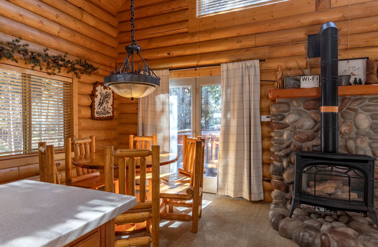 Spacious Mountain Retreat with Hot Tub & Game Room Near National Forest – Close to Outdoor Adventures in Idaho