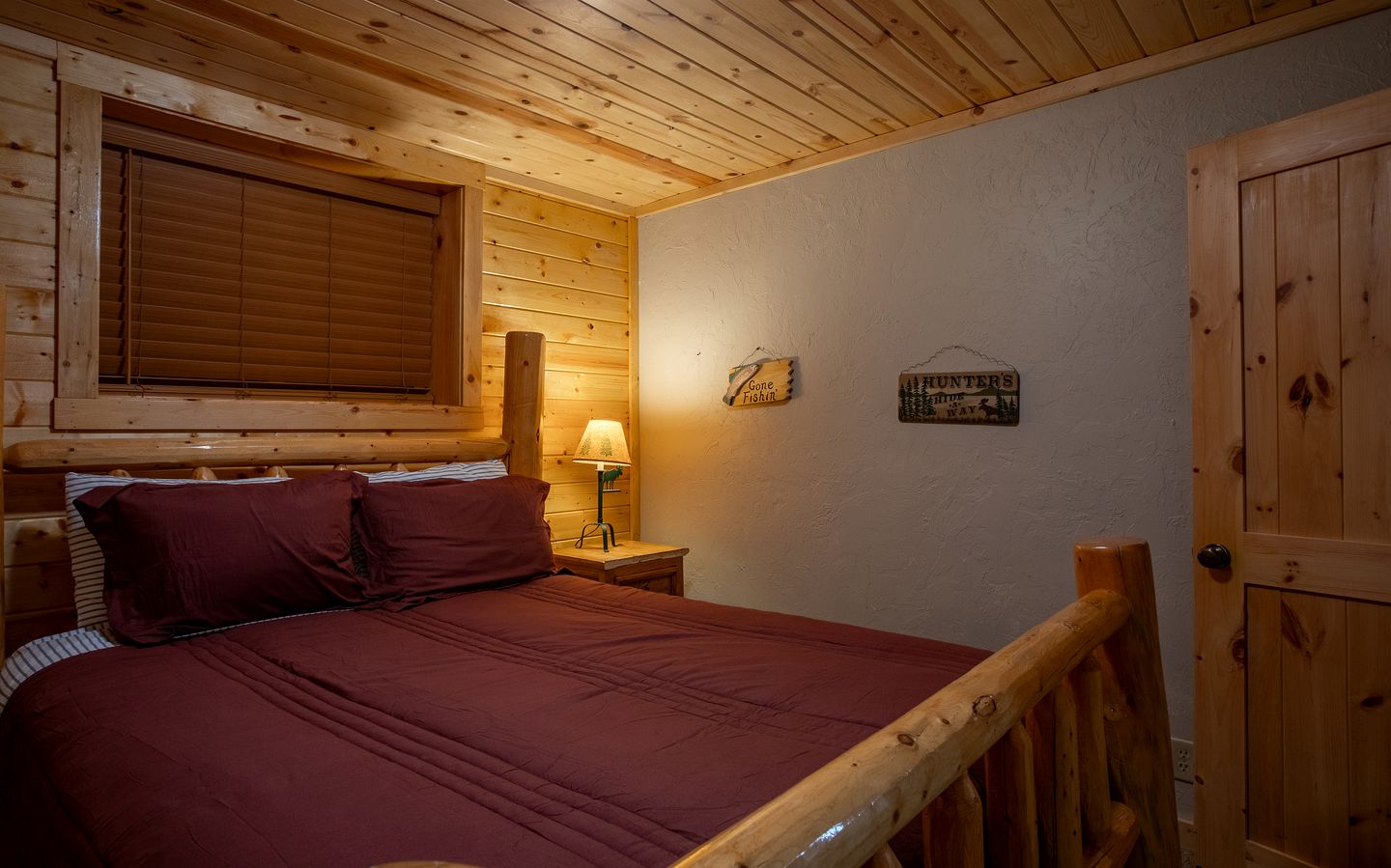 Spacious Mountain Retreat with Hot Tub & Game Room Near National Forest – Close to Outdoor Adventures in Idaho