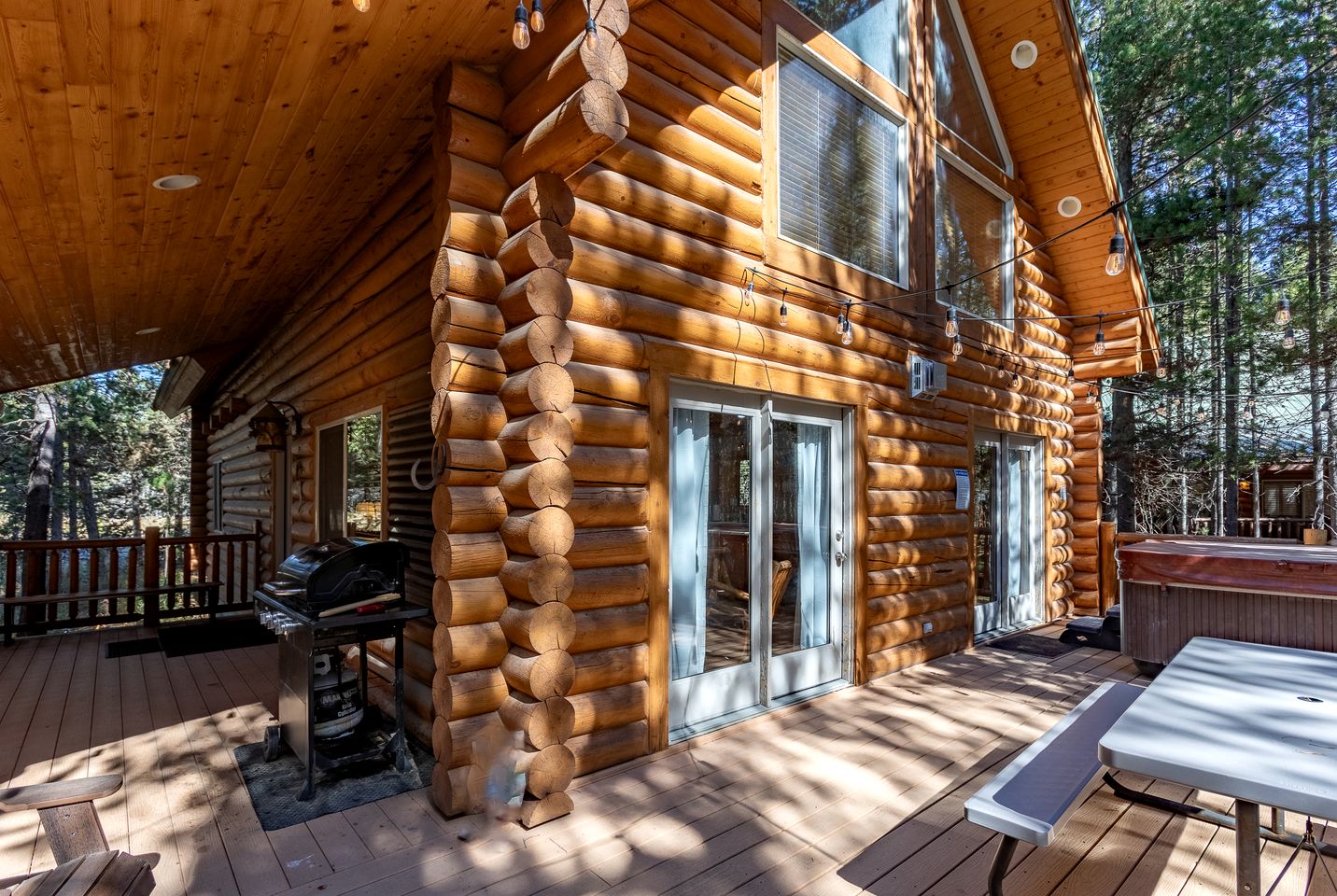 Spacious Mountain Retreat with Hot Tub & Game Room Near National Forest – Close to Outdoor Adventures in Idaho