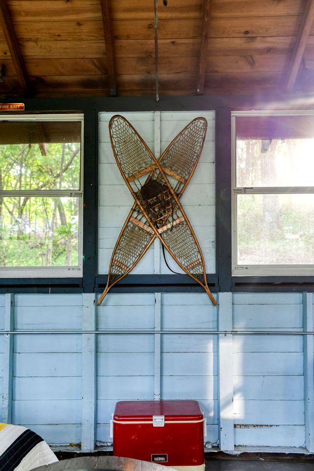 Gorgeous Rustic Scout Cabin for a Memorable Couples Retreat Surrounded by Nature in Troy, Wisconsin