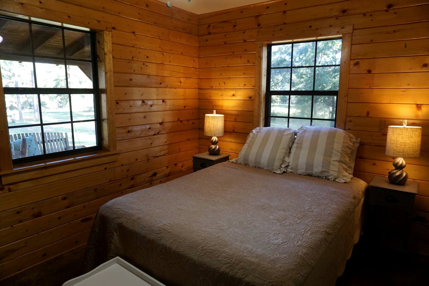 Spacious Log Cabin Rental for Family Vacations in Texas