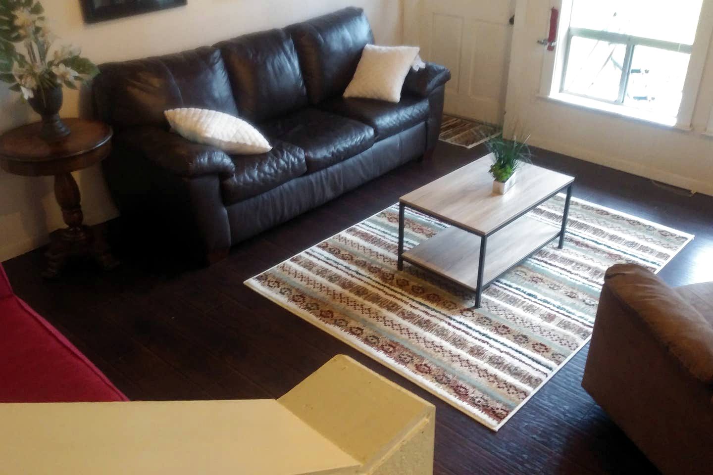 Amazing and Spacious Cabin Rental for Texas Family Vacations near Nacogdoches