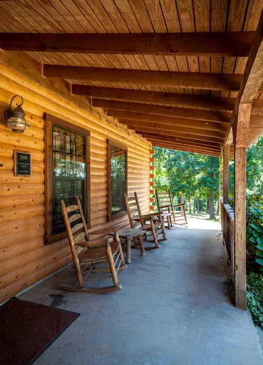 Cabins (Nacogdoches, Texas, United States)