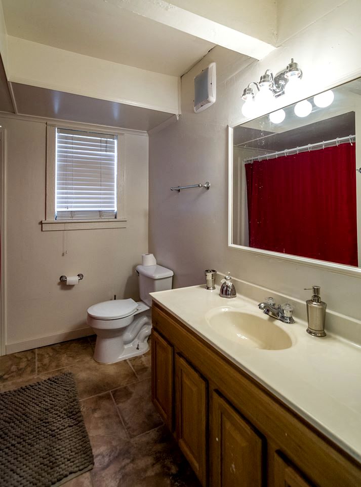 Amazing and Spacious Cabin Rental for Texas Family Vacations near Nacogdoches