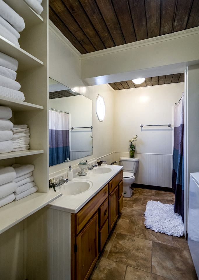 Fantastic Log Cabin Rental for a Fun-Filled Family Vacation in Texas