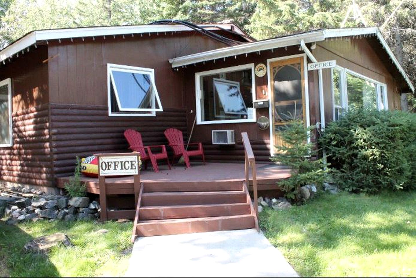 Cabin Rental on West Hawk Lake, Canada